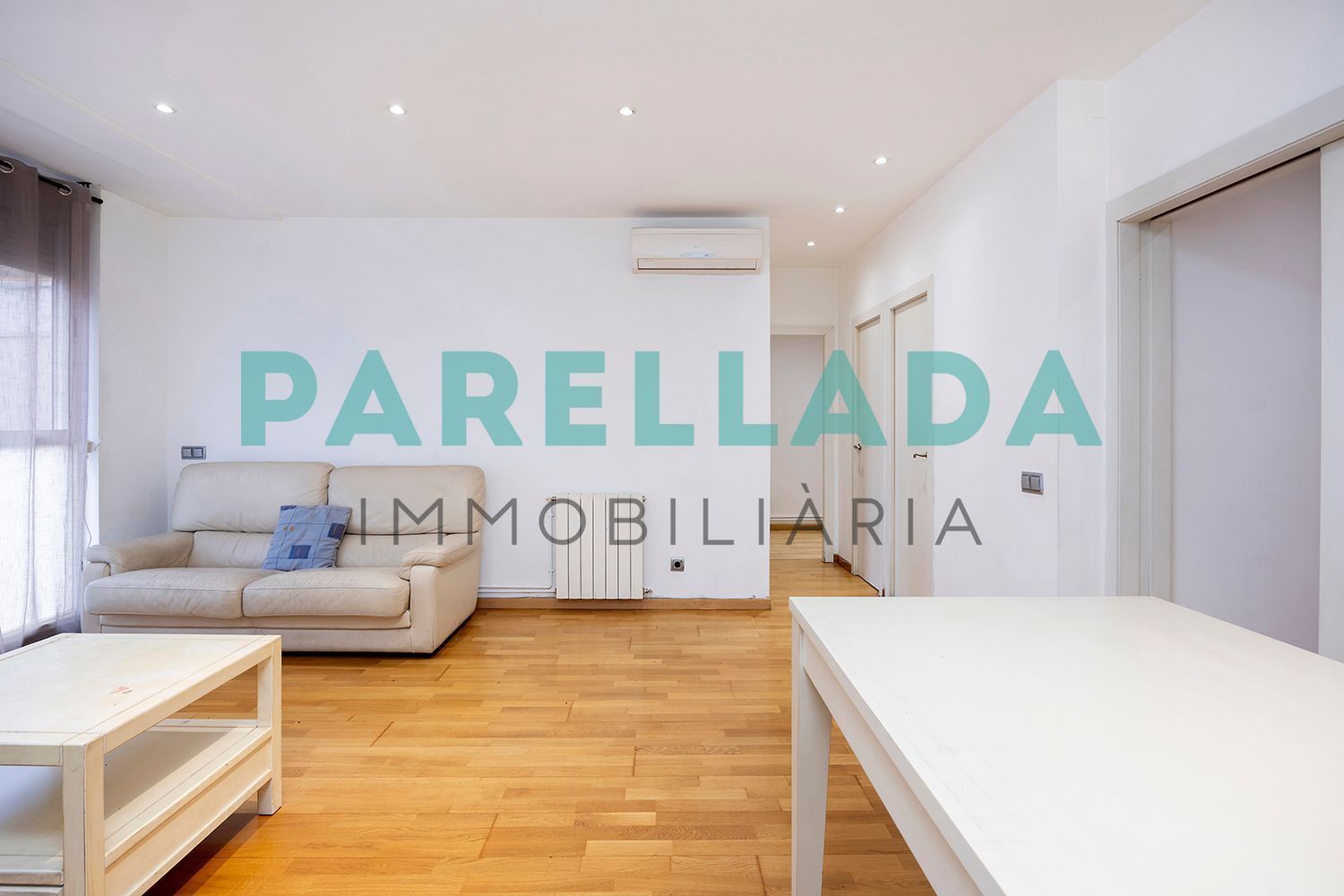 Dormitori de Pis en venda en Badalona amb Aire condicionat, Calefacció i Parquet