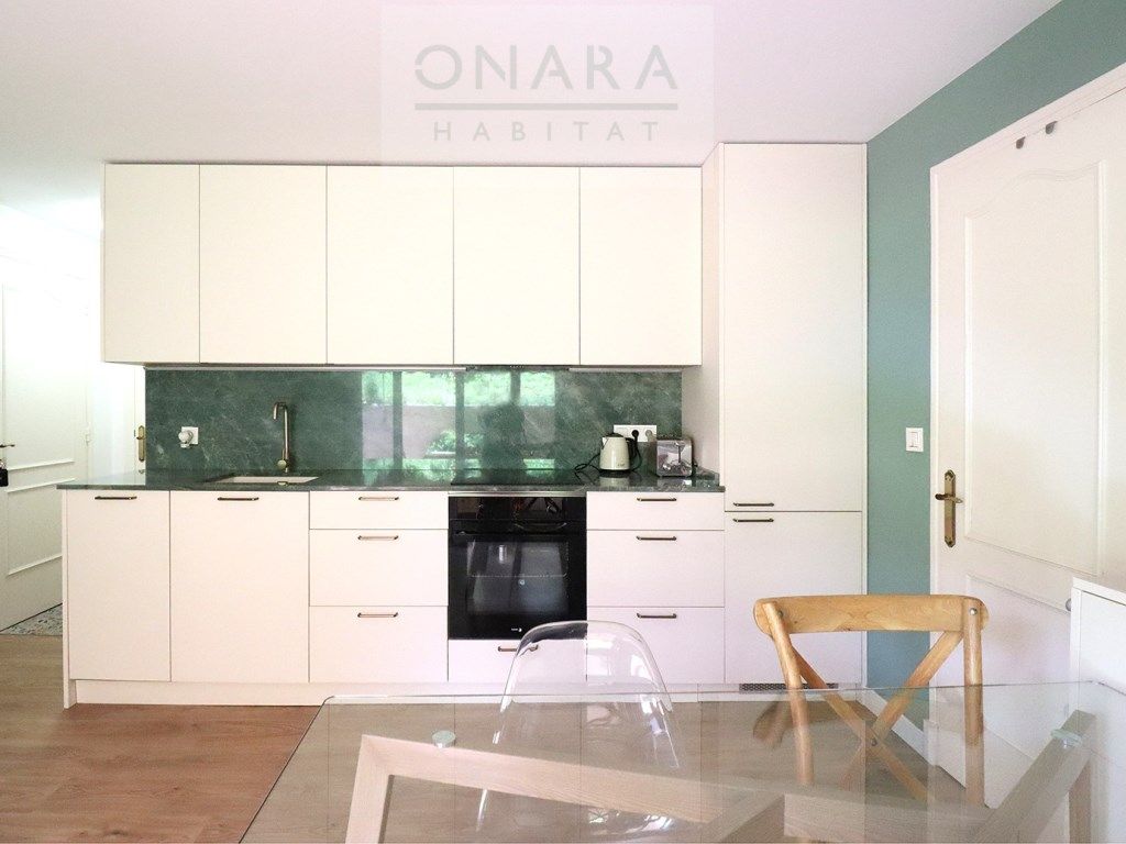Cocina de Piso en venta en Hendaye con Jardín privado
