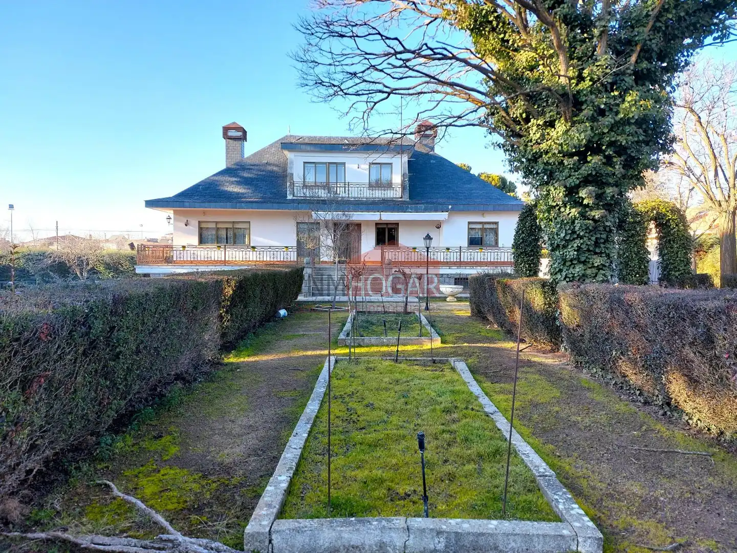 Vista exterior de Casa o chalet en venta en Ávila con Jardín privado, Trastero y Piscina