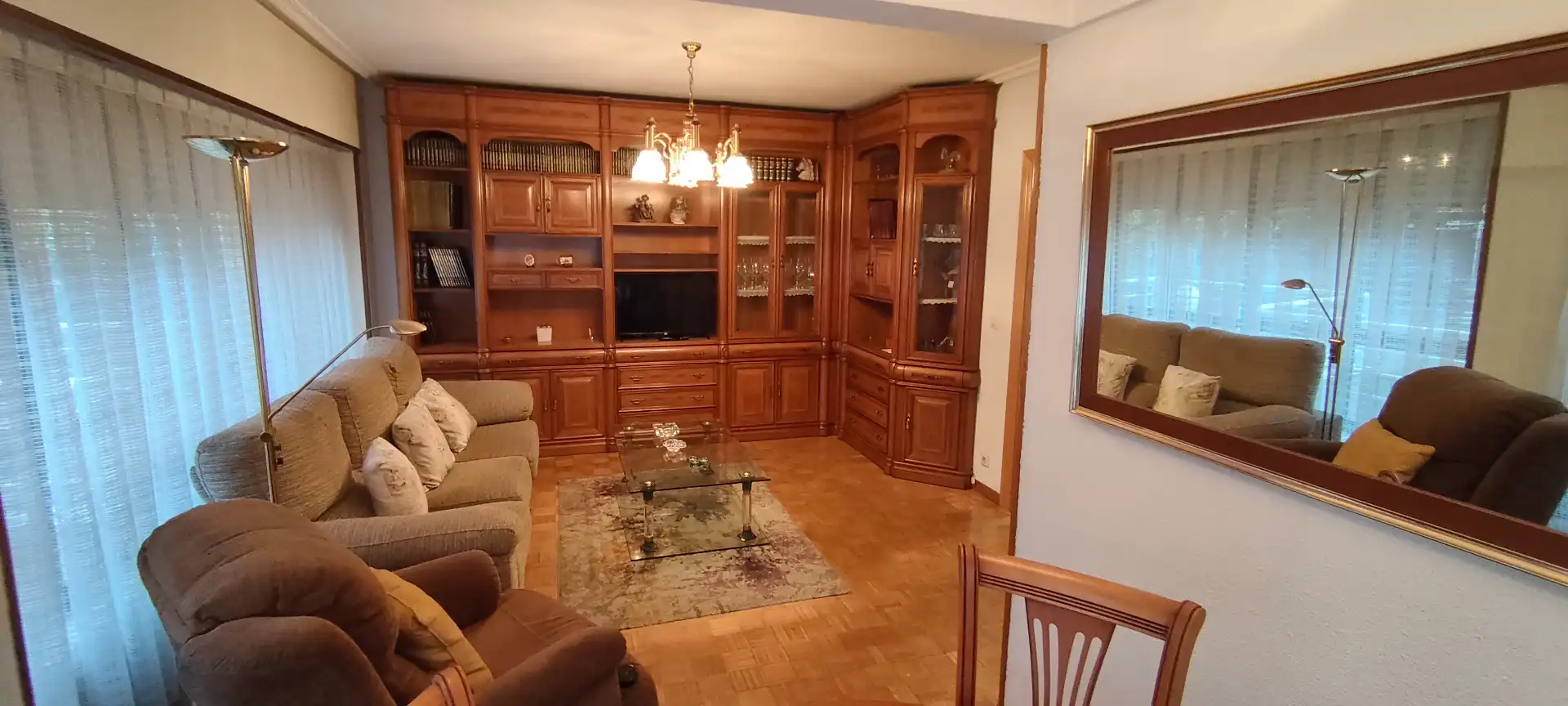 Sala de estar de Piso en venta en  Logroño con Calefacción, Parquet y Trastero