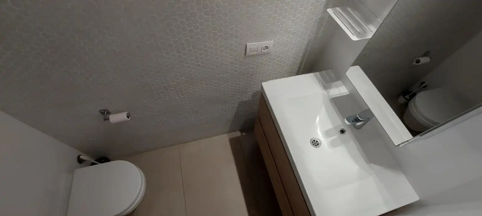 Baño de Piso de alquiler en Sagunto / Sagunt con Jardín privado, Terraza y Amueblado