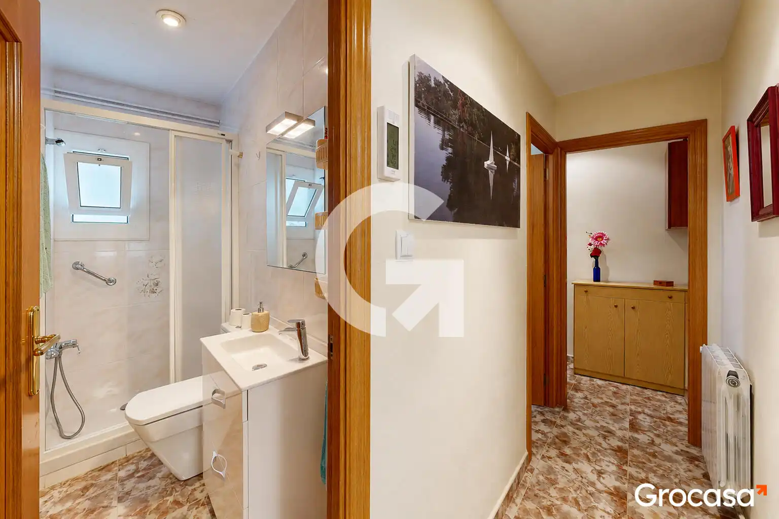 Bathroom of Flat for sale in Nou Barris