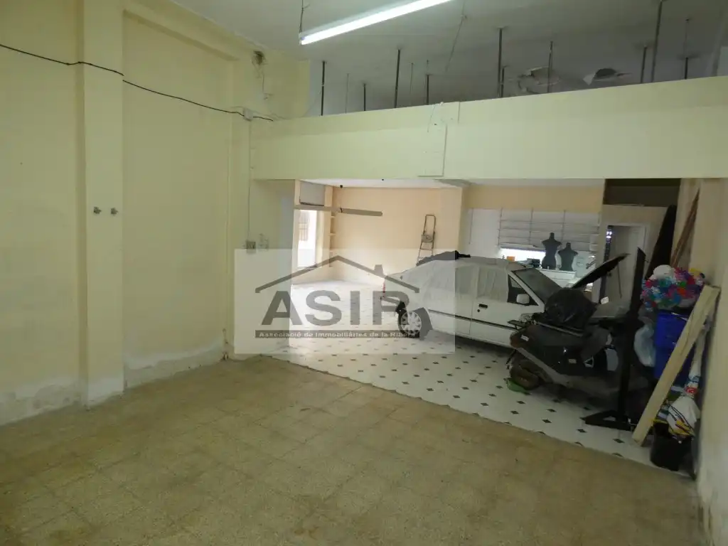 Local comercial de lloguer a Casc Urbà, imagen 4