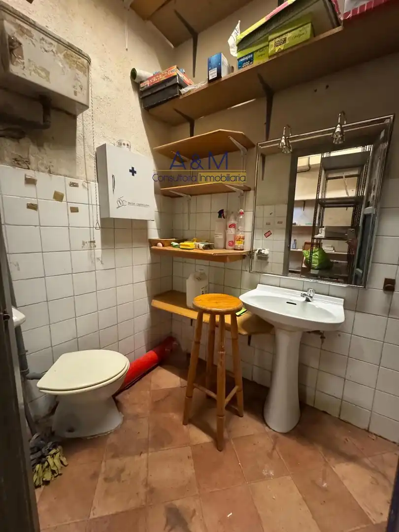 Cuina de Local de lloguer en Valladolid amb Aire condicionat i Parquet