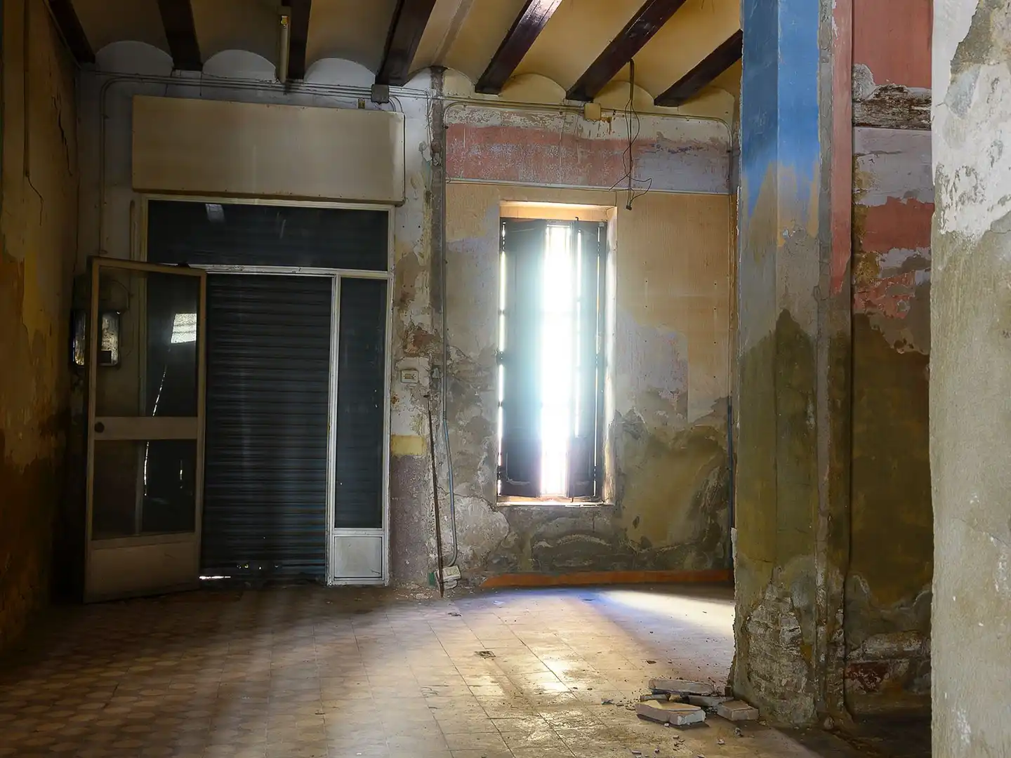 Commercial properties for sale in Manises
