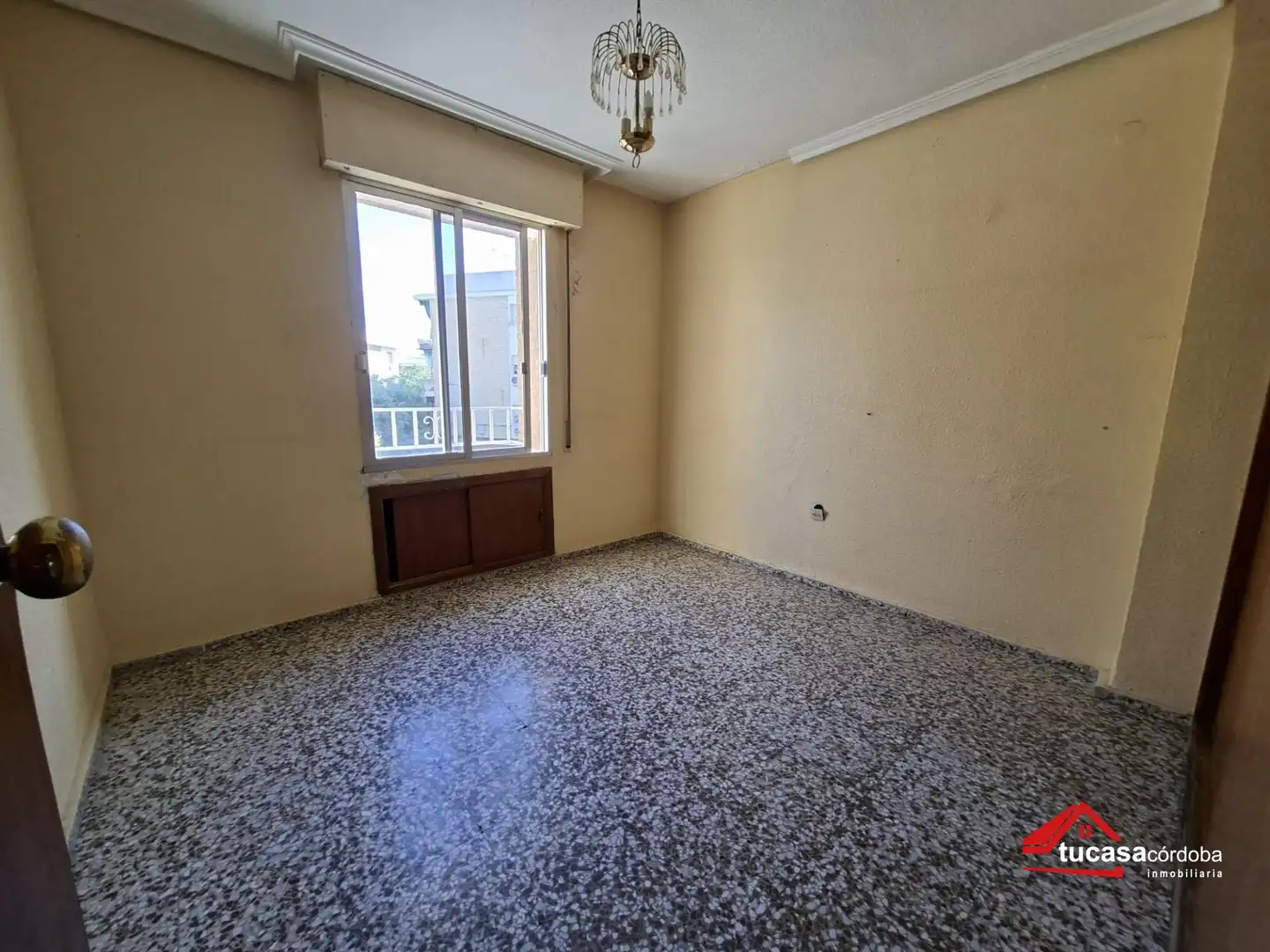 Flat for sale in Huerta de la Reina - Trassierra