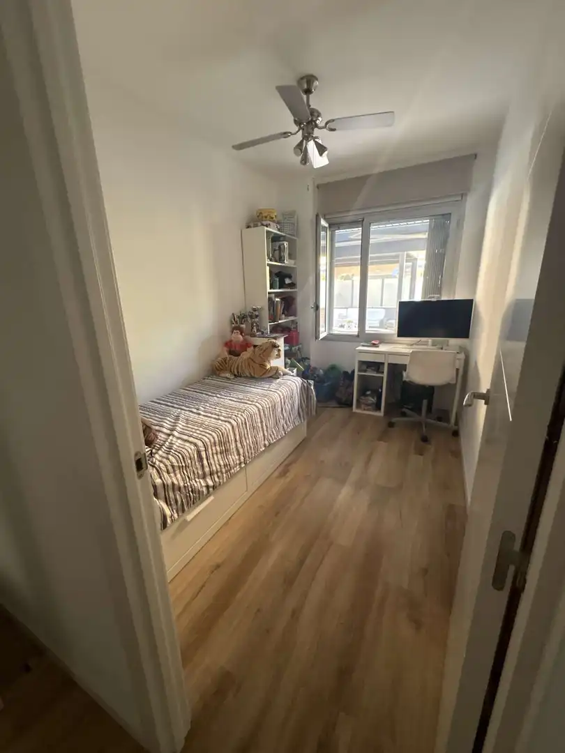 Habitación de Piso para compartir en Montgat con Aire acondicionado, Terraza y Amueblado