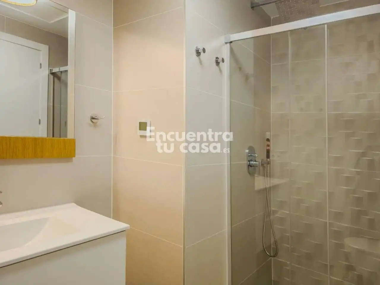 Badezimmer von Wohnung zur Miete in Finestrat mit Klimaanlage, Heizung und Terrasse