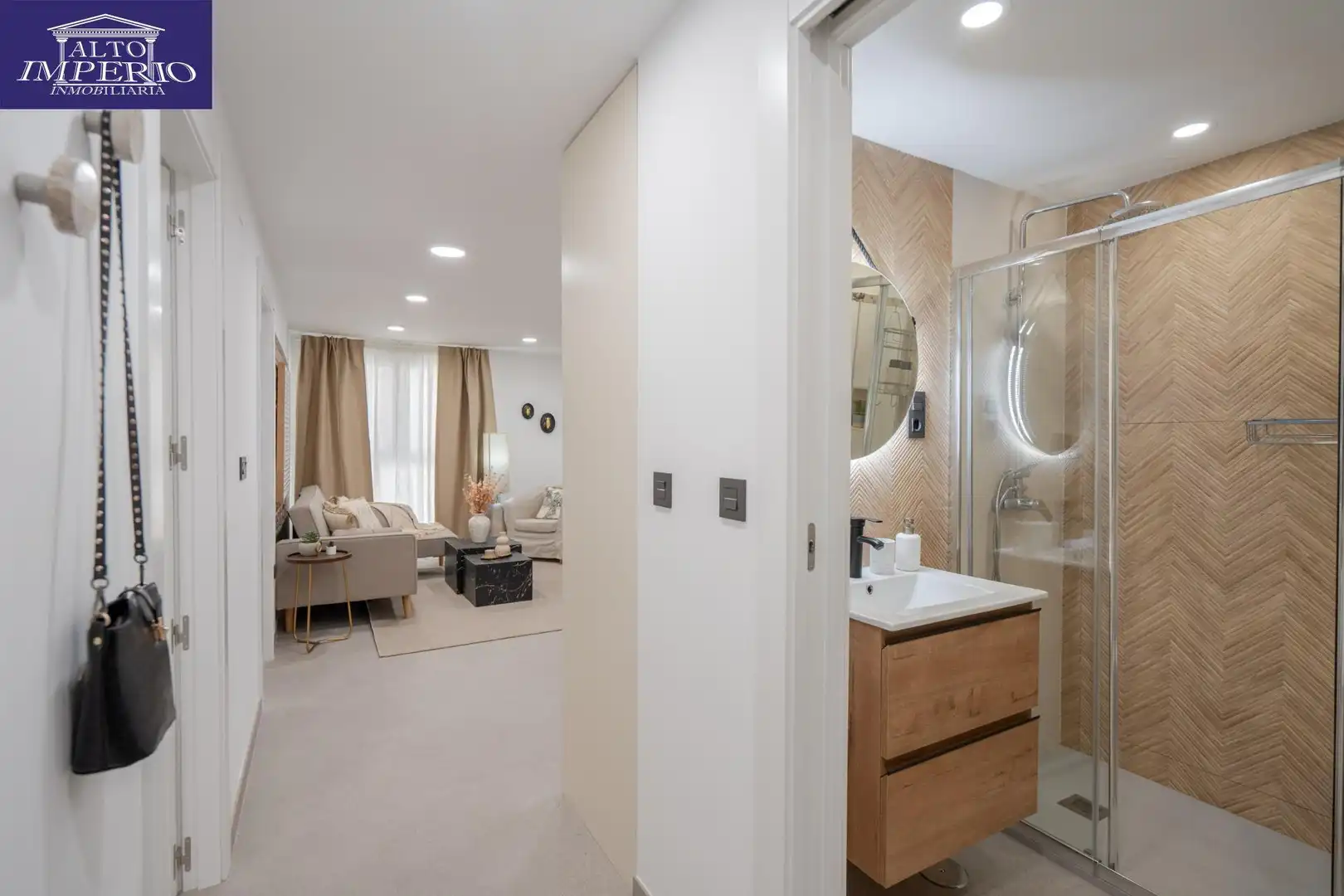 Schlafzimmer von Wohnung zum Verkauf in Granada mit Klimaanlage, Parkett und Möbliert