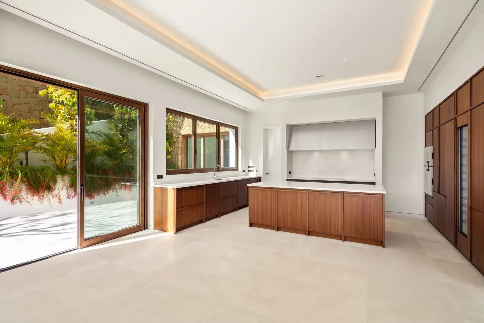 Villa con piscina in vendita a Urbanizacion Cortesin, imagen 3