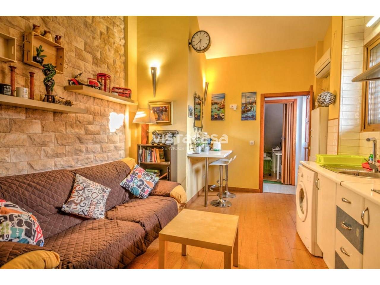 Sala d'estar de Dúplex de lloguer en Alcalá de Guadaira amb Aire condicionat, Calefacció i Terrassa