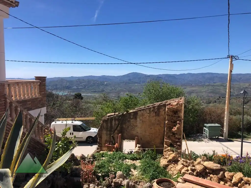 Casa o xalet en venda en Alcaucín