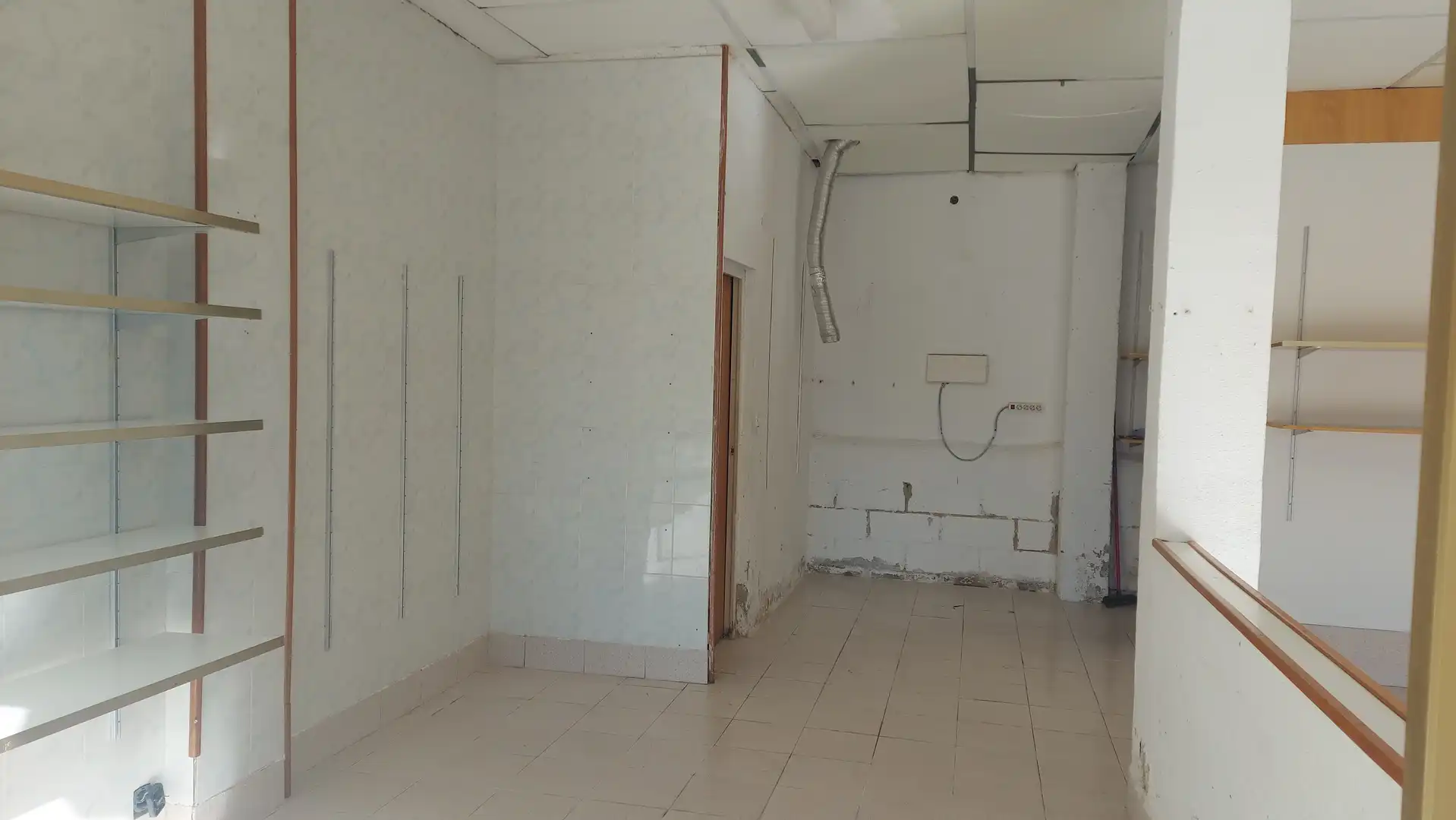 Business premises for sale in Carrer d'Enric Morera, imagen 3