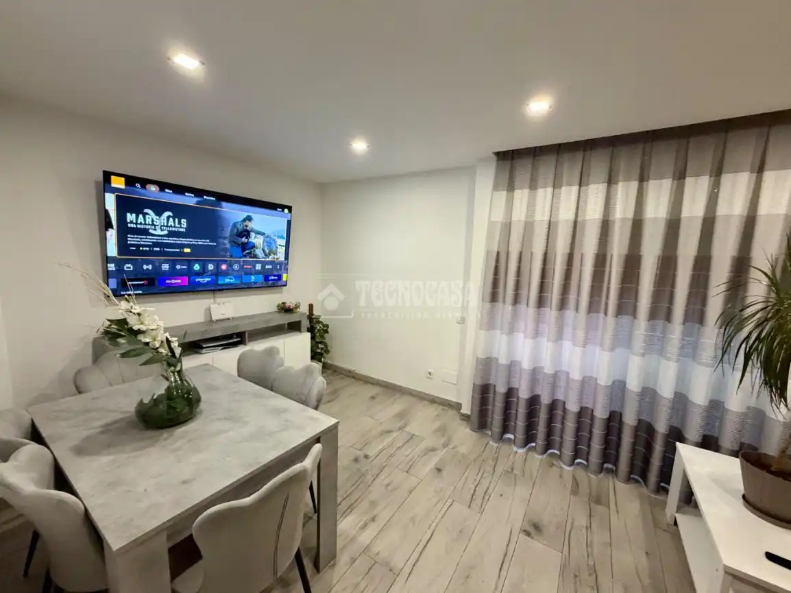 Sala de estar de Casa adosada en venta en Madrid con Aire acondicionado, Calefacción y Terraza