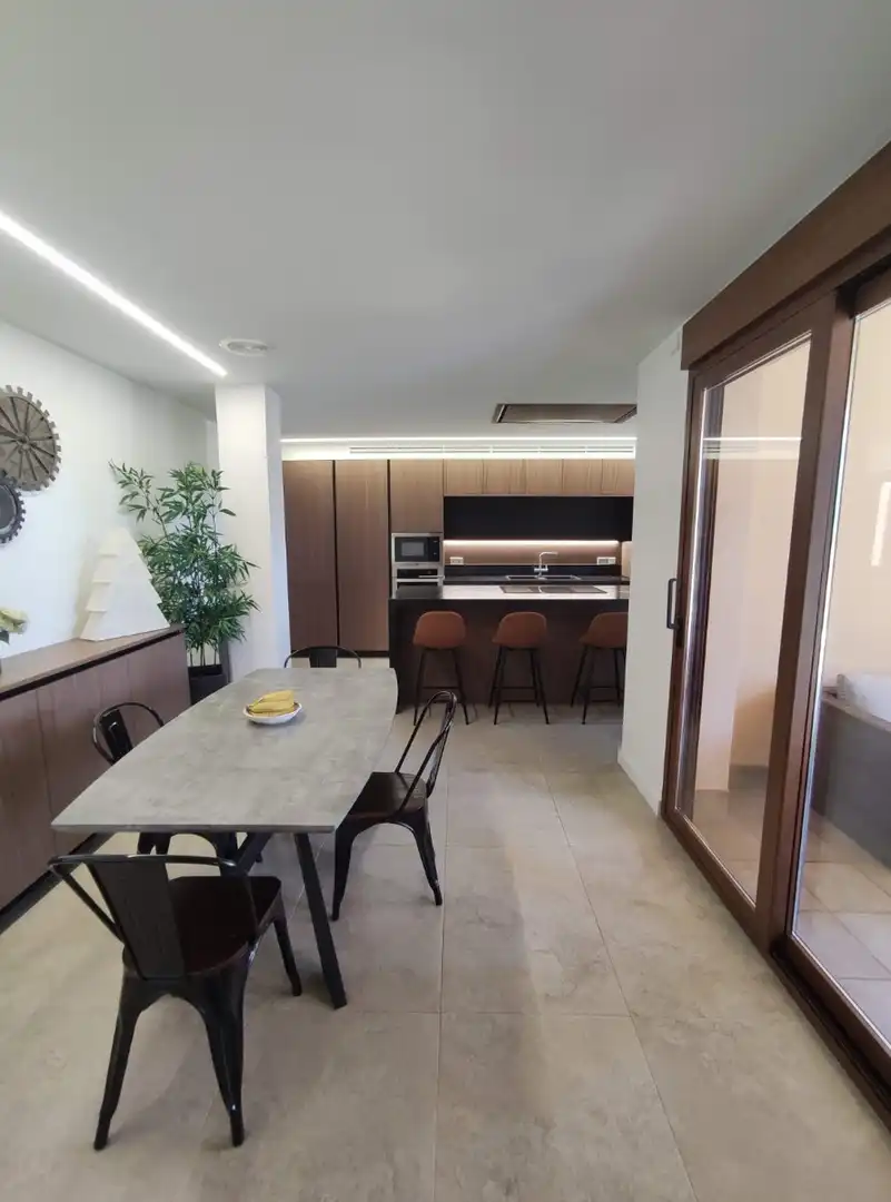 Cuina de Casa o xalet en venda en Elche / Elx amb Aire condicionat, Calefacció i Jardí privat