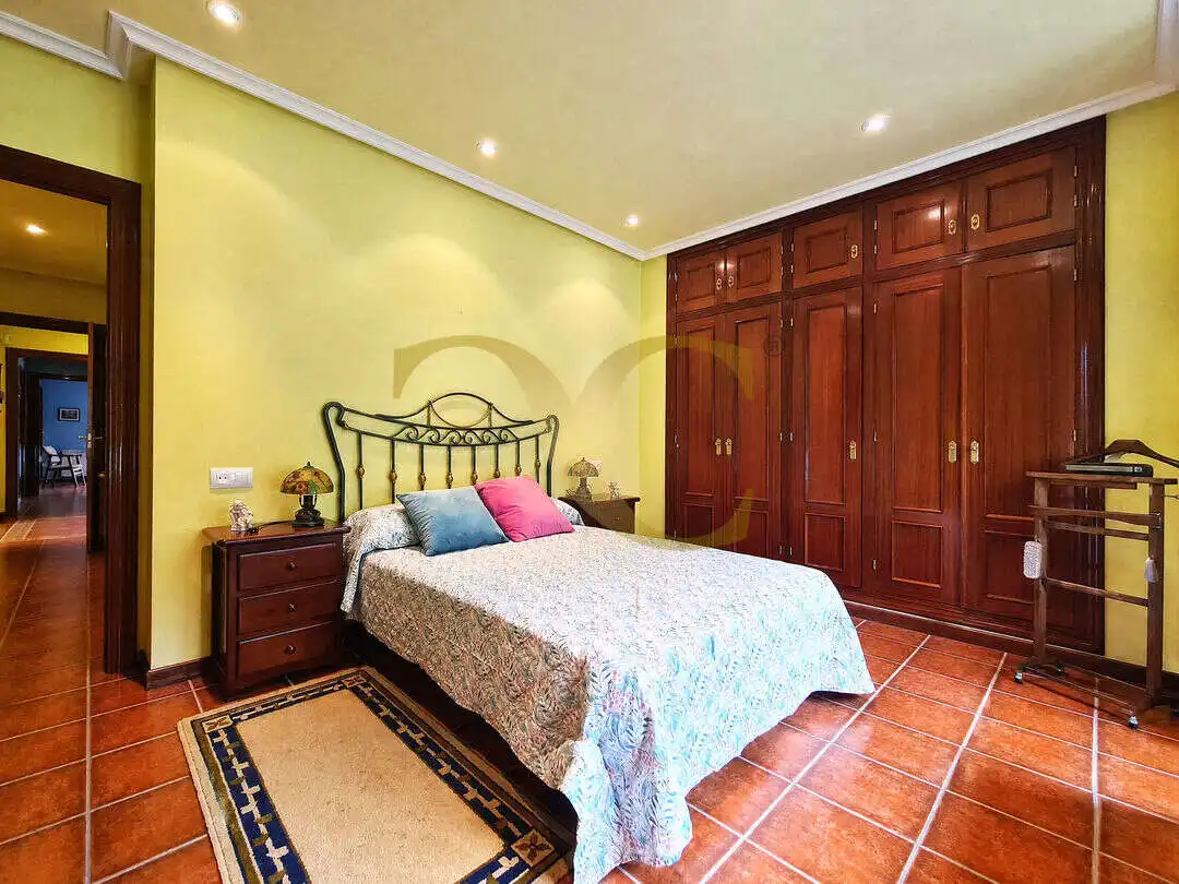 Habitación de Casa o chalet en venta en Gijón  con Calefacción, Jardín privado y Terraza