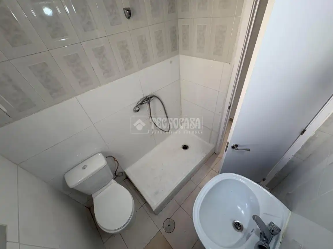Baño de Piso en venta en Talavera de la Reina con Terraza