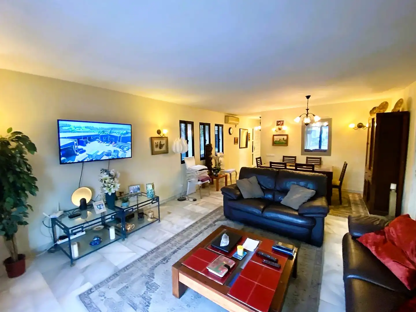 Chalet con piscina en venta en Urbanización Cerro del Águila 214, imagen 4