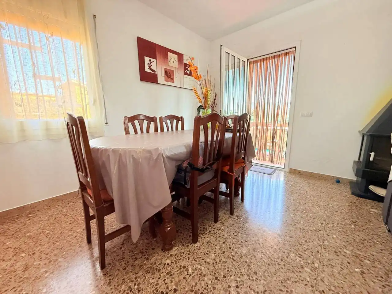 Menjador de Casa o xalet en venda en Riells i Viabrea amb Aire condicionat, Calefacció i Jardí privat