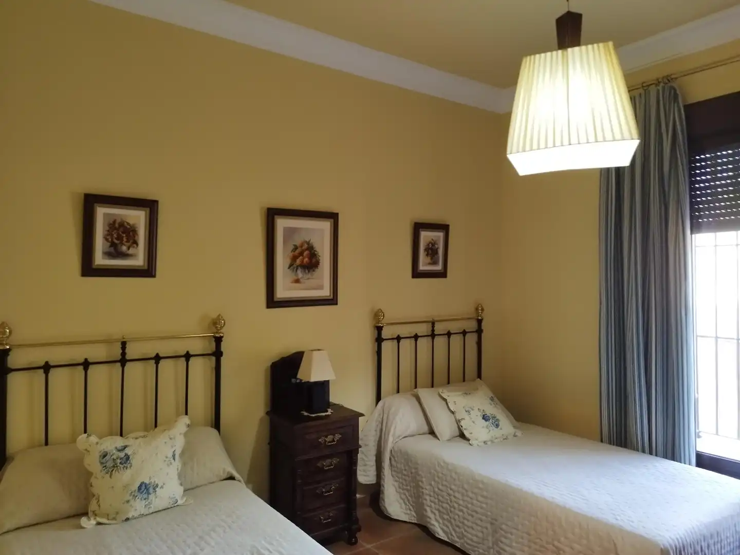 Dormitori de Finca rústica en venda en Berlanga amb Aire condicionat, Jardí privat i Piscina