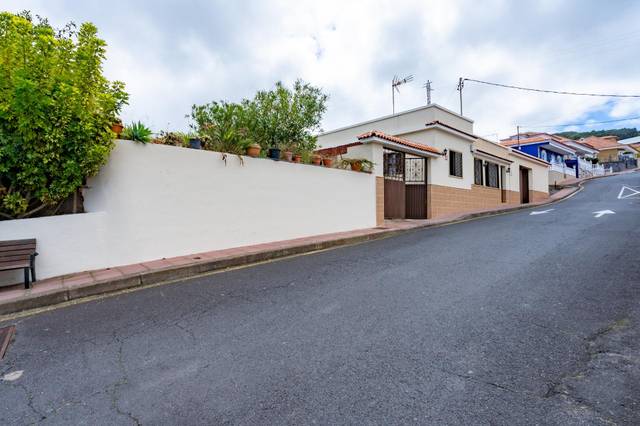 Casa-chalet en Venta en Avenida Avenida de Colón, 06 en El Tanque