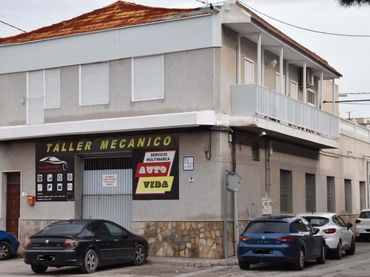 Haus mit Balkon zum Verkauf in Orihuela ciudad