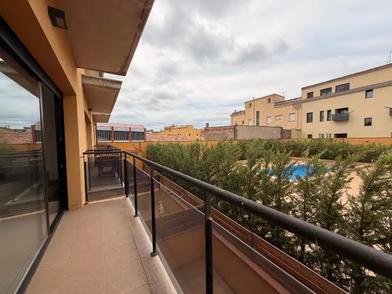 Terraza de Piso en venta en La Bisbal d'Empordà con Aire acondicionado, Calefacción y Parquet