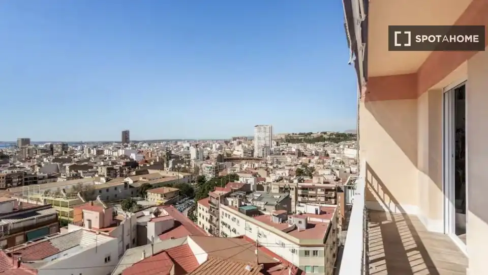 Vista exterior de Piso para compartir en Alicante / Alacant con Aire acondicionado, Terraza y Amueblado