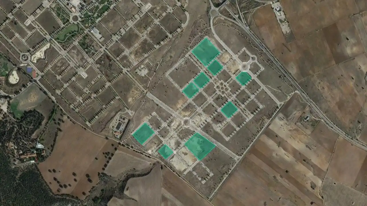 Terreny residencial en venda a Plaza Sector