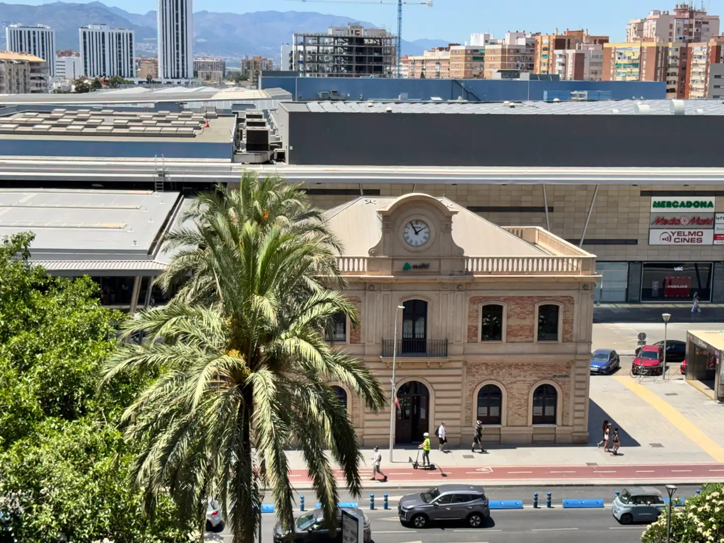 Vista exterior de Piso en venta en Málaga con Aire acondicionado, Terraza y Amueblado