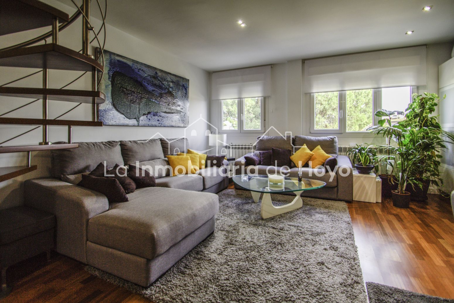 Sala de estar de Ático en venta en Hoyo de Manzanares con Aire acondicionado, Calefacción y Jardín privado