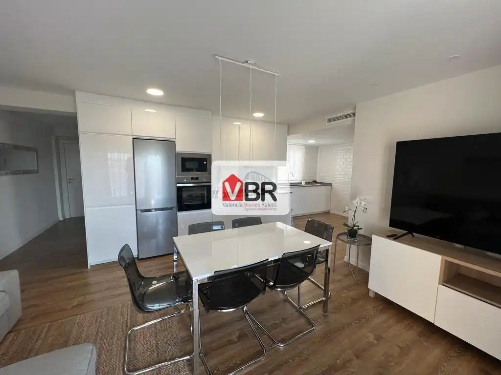 Außenansicht von Wohnung zur Miete in Valencia mit Klimaanlage, Heizung und Terrasse