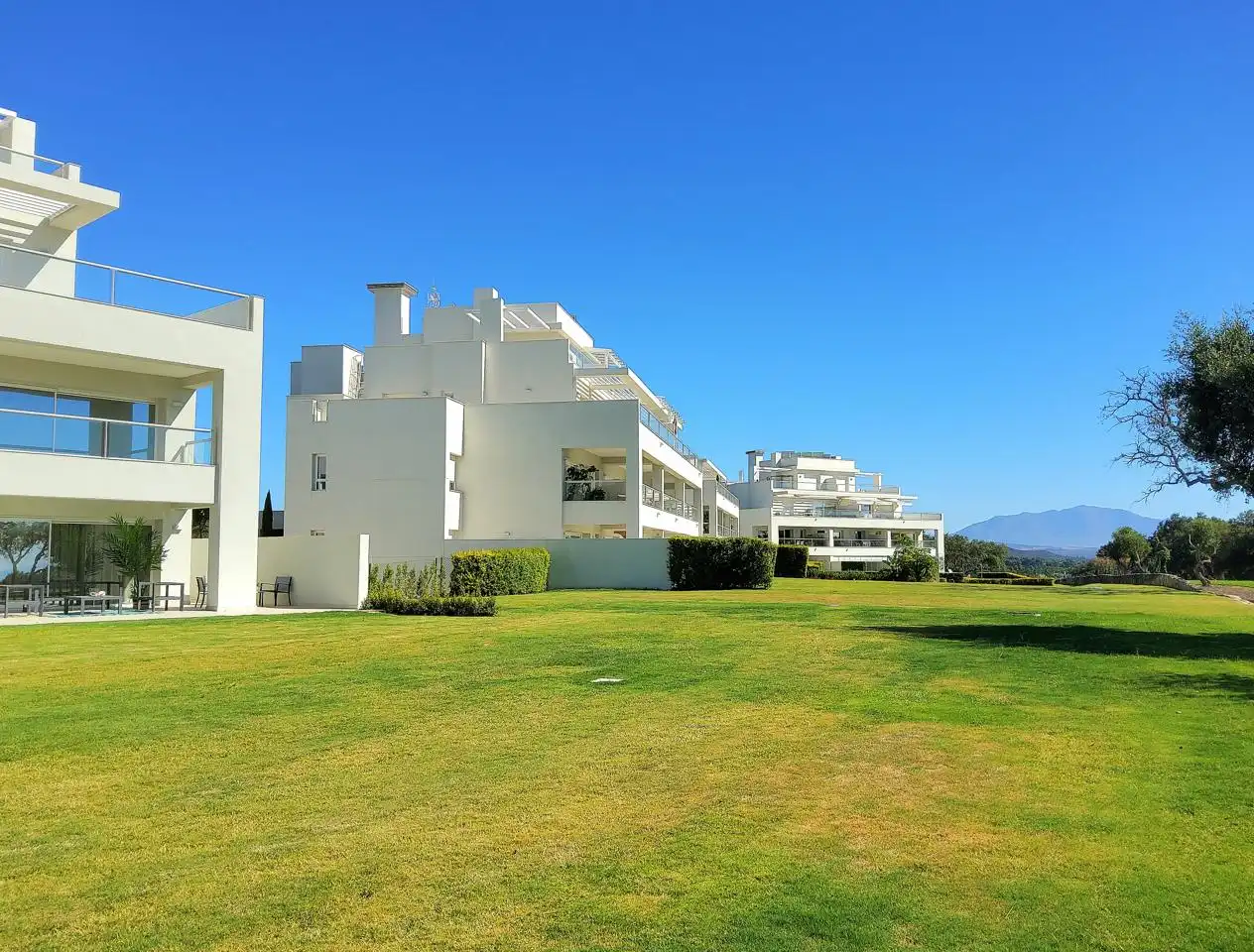 Vista exterior de Apartamento en venta en Sotogrande con Aire acondicionado, Terraza y Amueblado