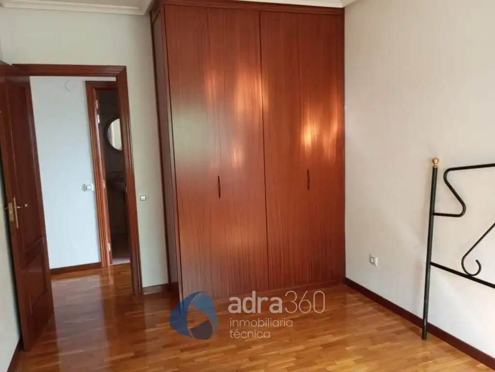 Bedroom of Flat for sale in  Logroño  with Heating and Storage room