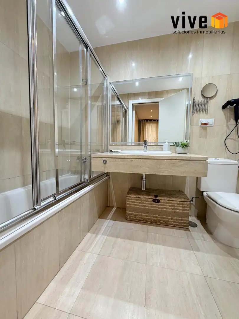 Baño de Piso en venta en Guillena con Aire acondicionado, Calefacción y Terraza