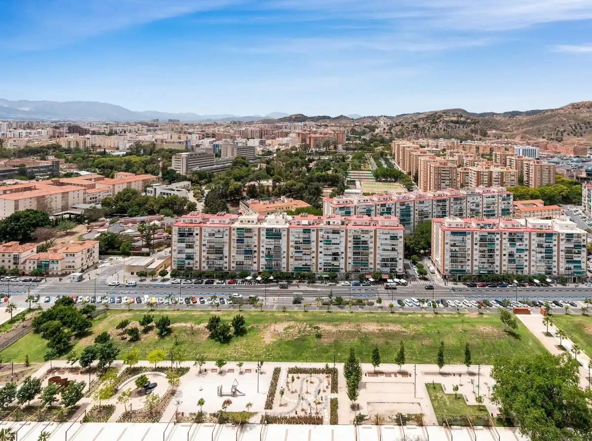 Vista exterior de Apartament en venda en Málaga amb Aire condicionat, Calefacció i Moblat