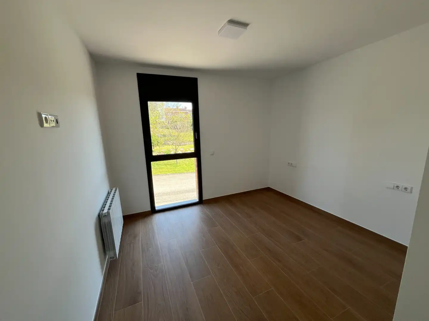 Habitación de Casa adosada de alquiler en Cassà de la Selva con Aire acondicionado, Calefacción y Jardín privado
