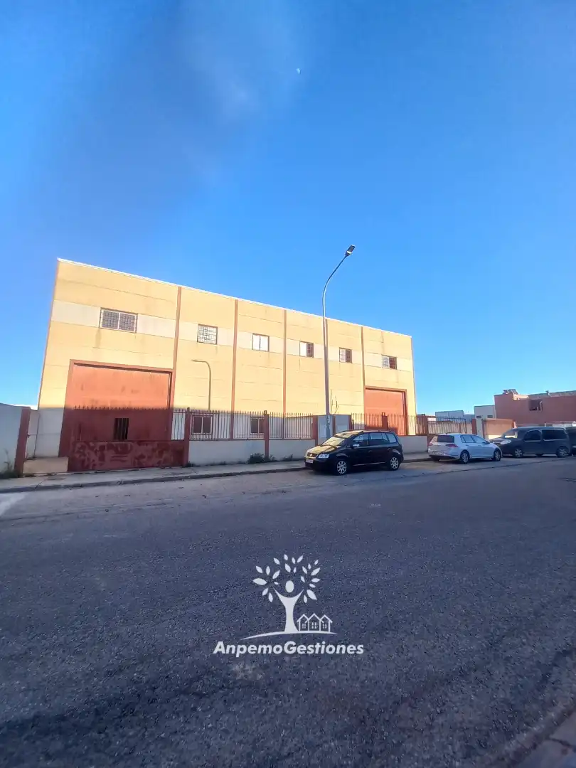Nave industrielle à vendre à Palma del Río, imagen 2