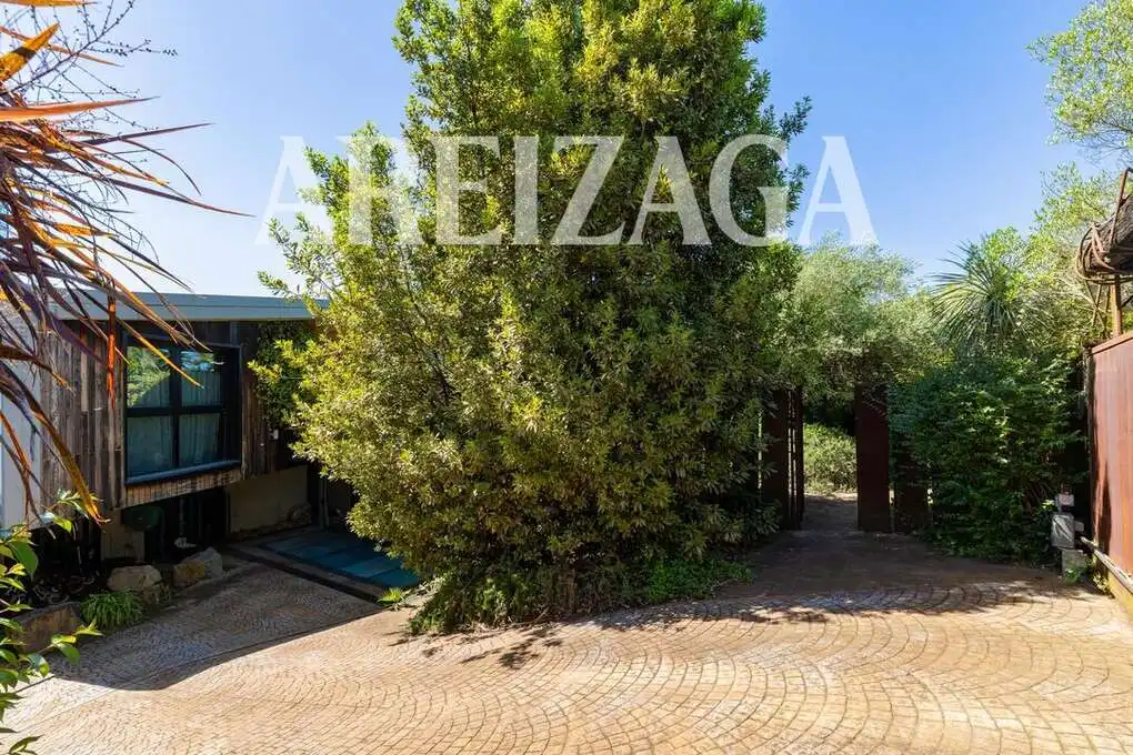Vista exterior de Casa o chalet en venta en Donostia - San Sebastián  con Aire acondicionado, Calefacción y Jardín privado