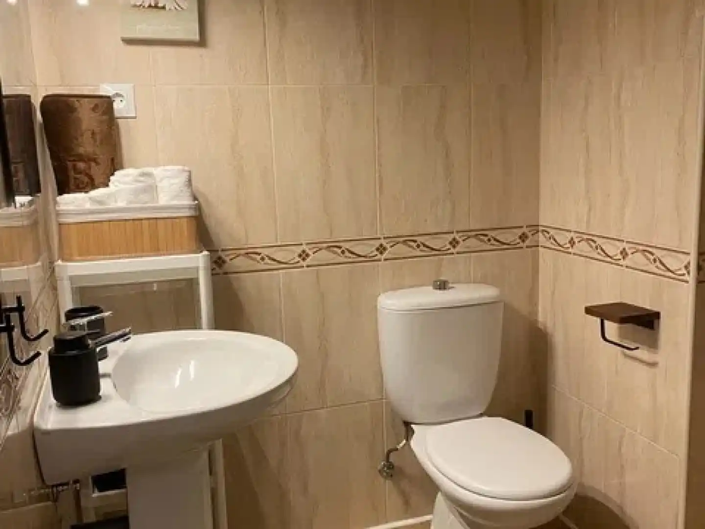 Baño de Estudio de alquiler en Torremolinos con Aire acondicionado, Terraza y Amueblado