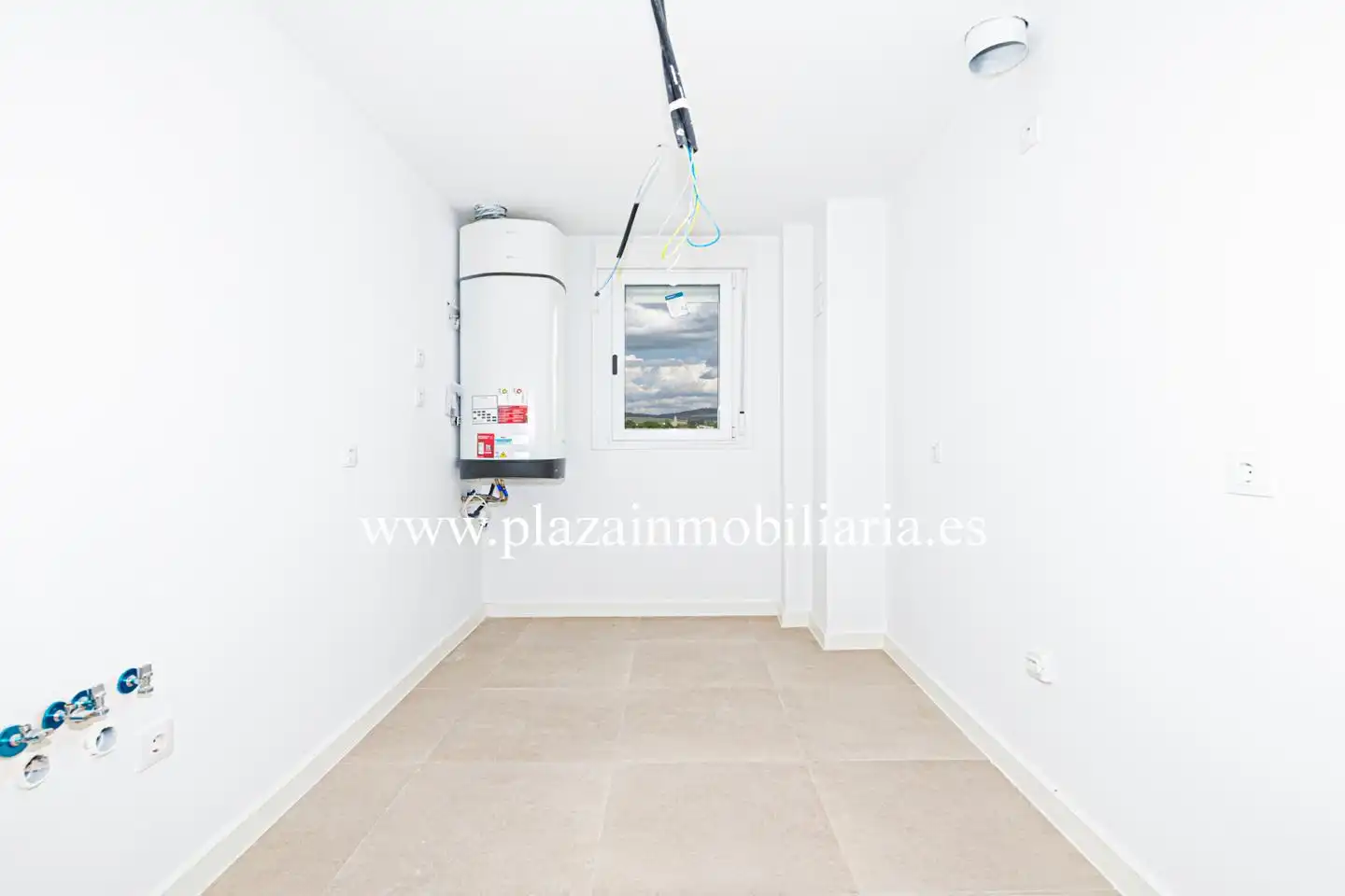 Flat for sale in Lucena  with Parquet flooring, Swimming Pool and Balcony