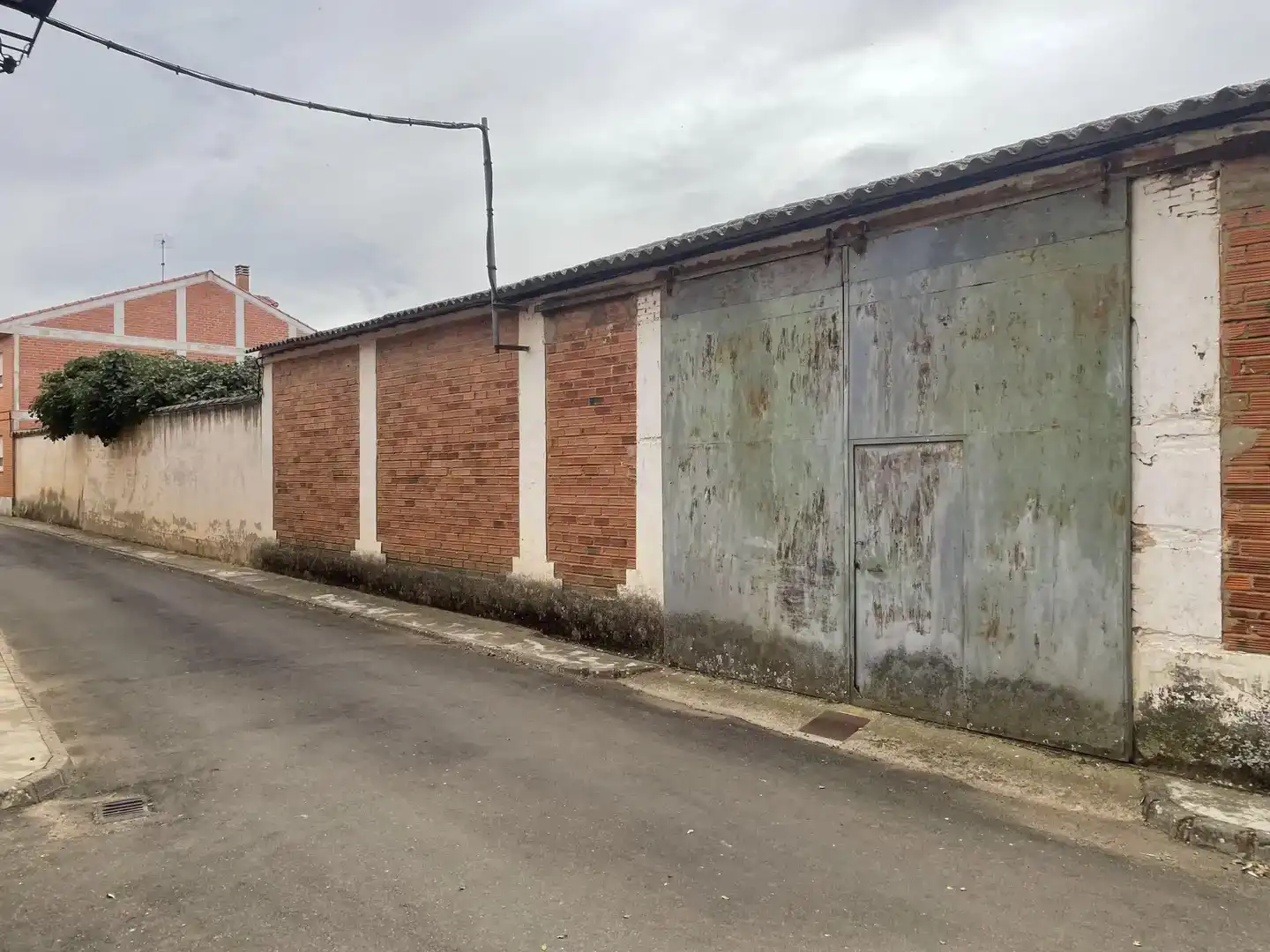 Vista exterior de Pis en venda en Morales de Campos amb Traster, Moblat i Balcó