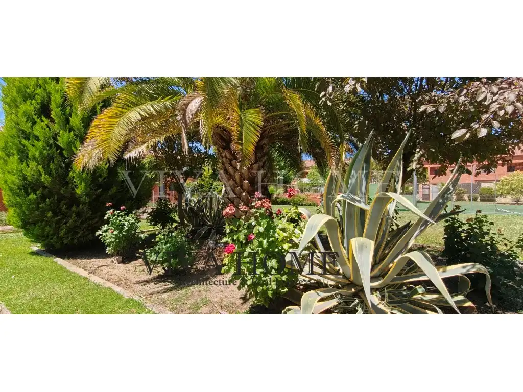 Garden of Houses for sale in Parla
