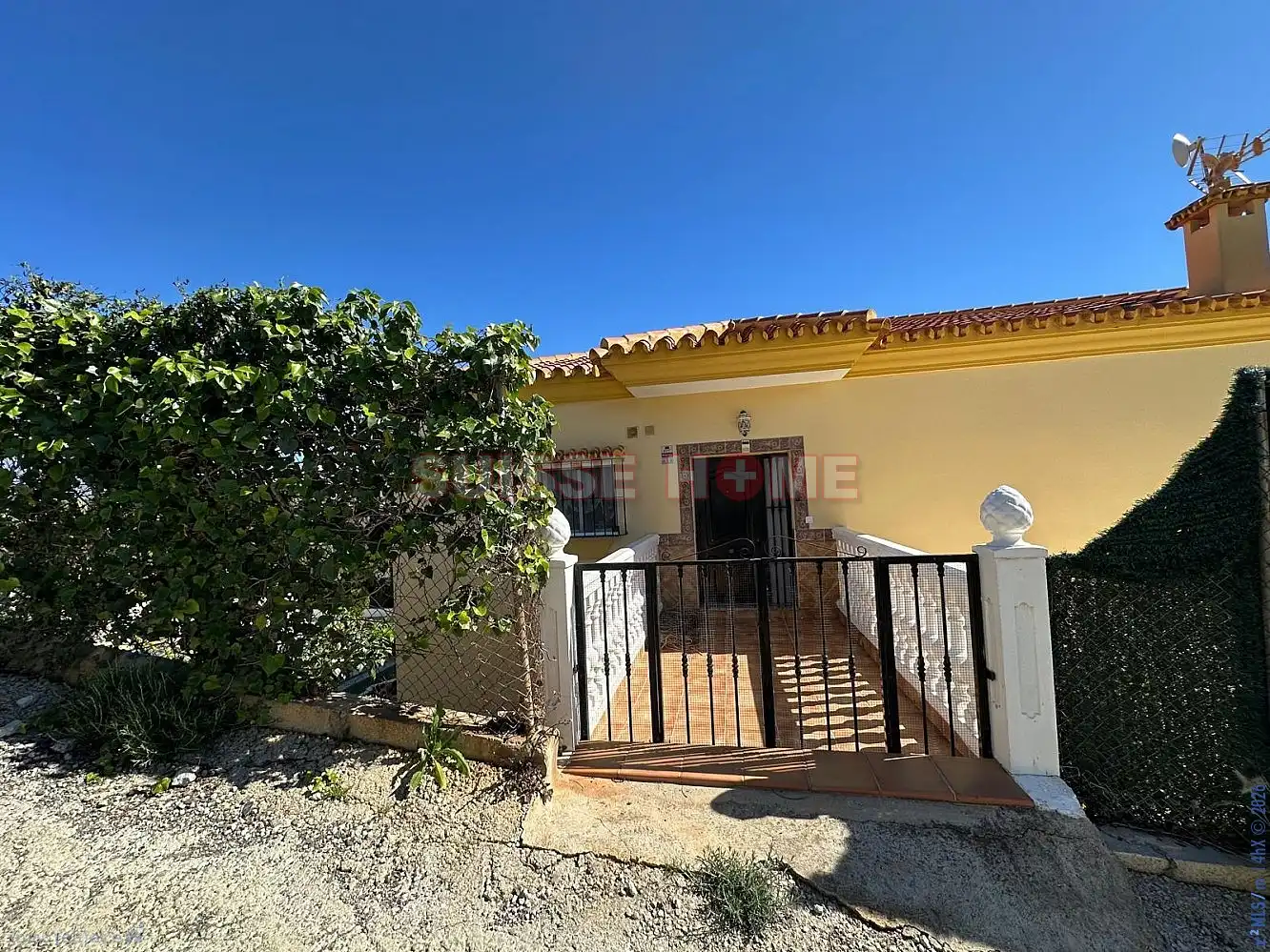 Casa rústica con piscina en venta en Almayate, imagen 3