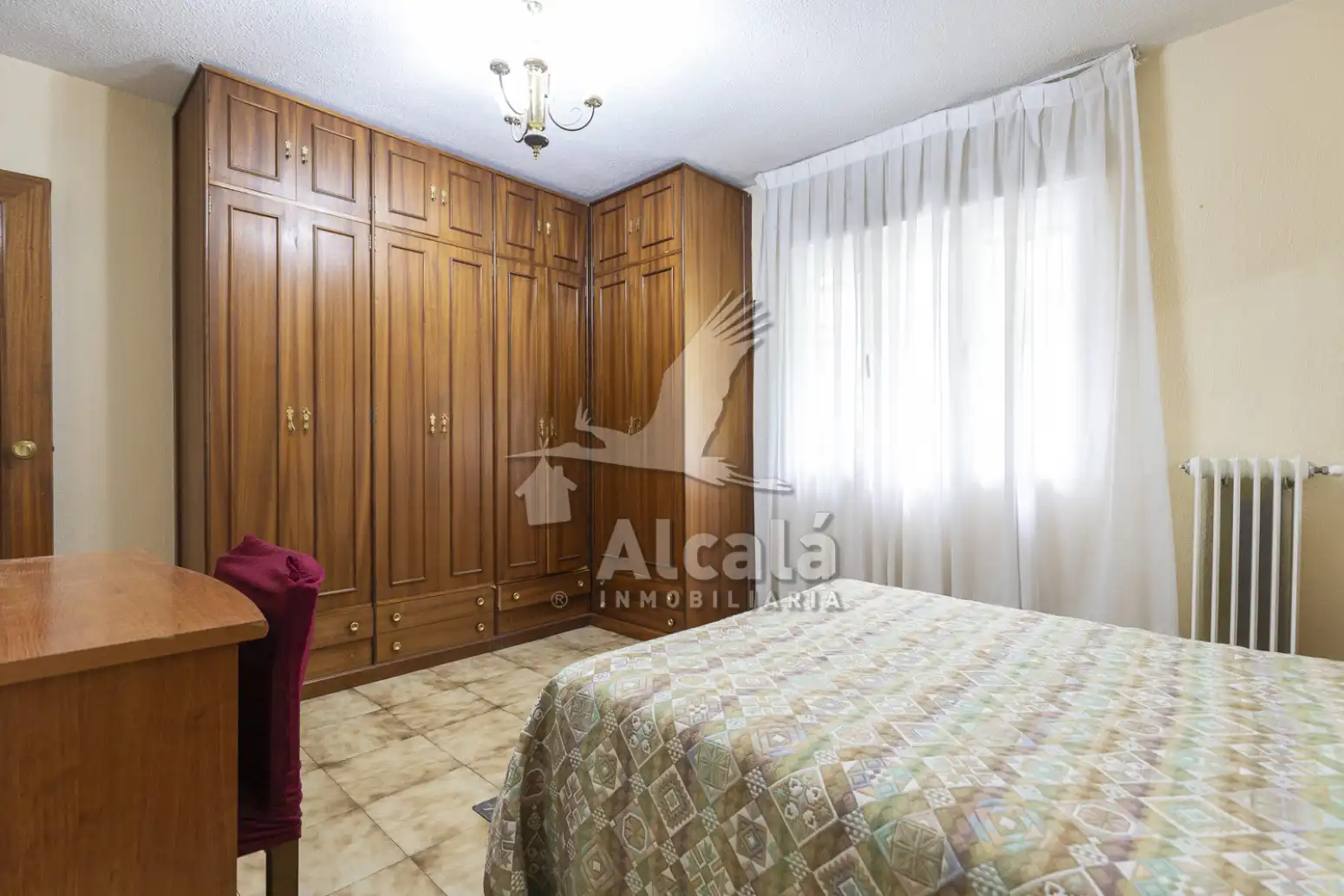 Dormitori de Pis en venda en Alcalá de Henares amb Aire condicionat, Calefacció i Terrassa