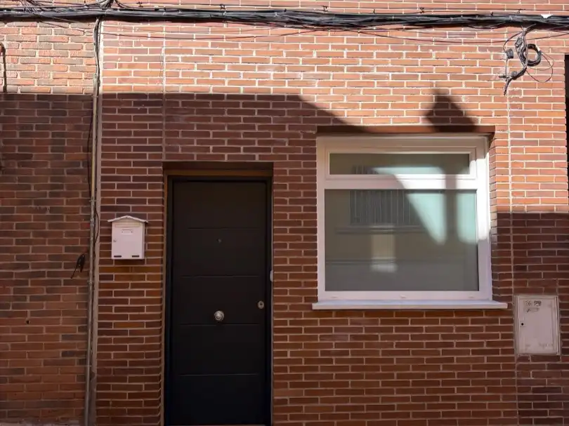 Vista exterior de Local en venda en Las Rozas de Madrid amb Aire condicionat, Calefacció i Parquet