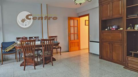 Foto 2 de Piso en venta en Feria, Albacete