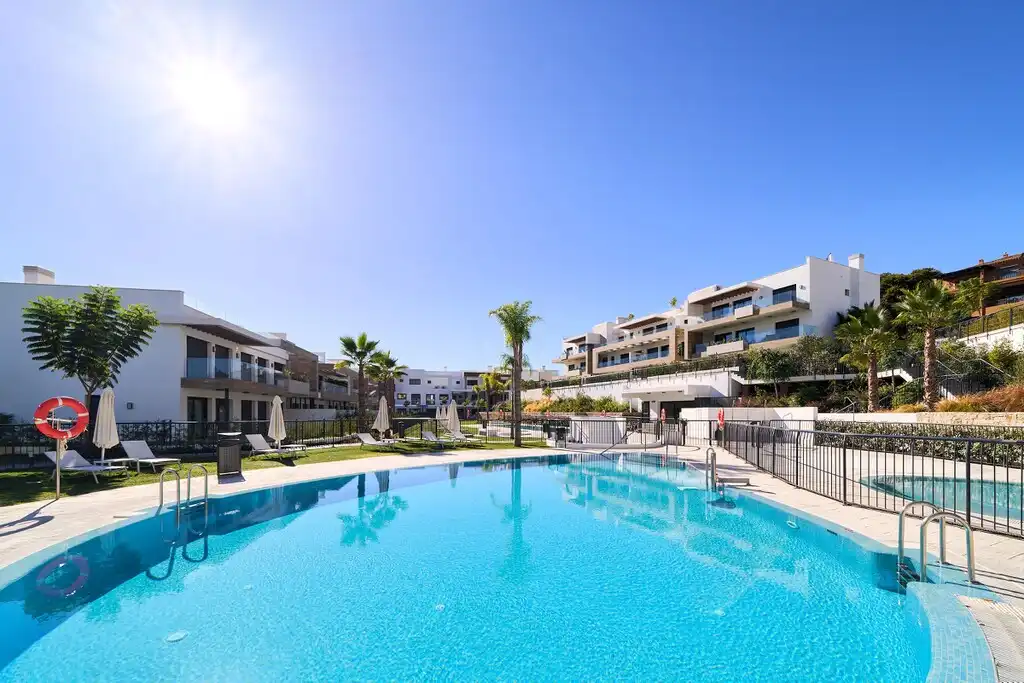 Apartamento con piscina en venta en Estepona Pueblo, imagen 25