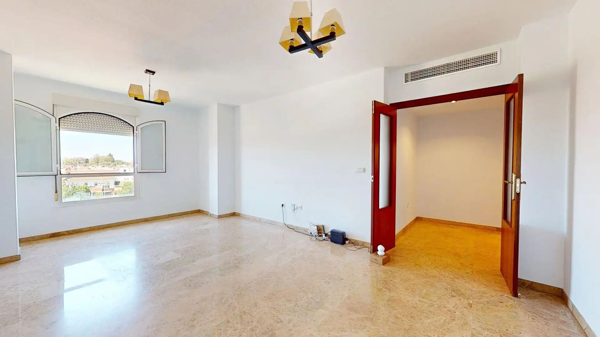 Wohnung zum Verkauf in Córdoba mit Klimaanlage, Heizung und Abstellraum