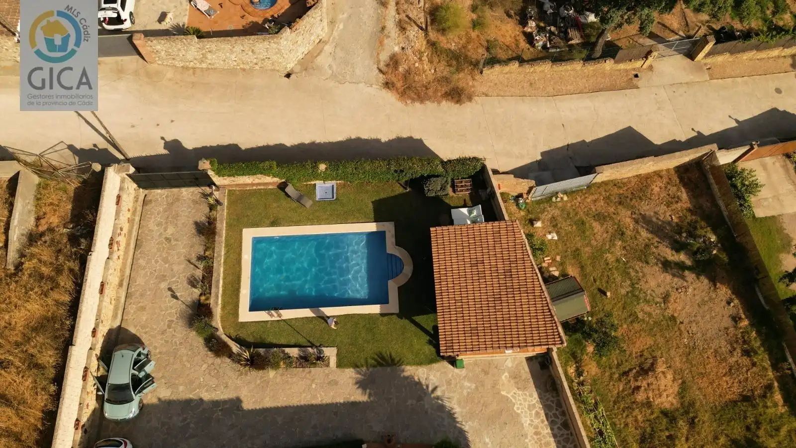 Piscina de Casa o xalet en venda en Algeciras amb Aire condicionat, Jardí privat i Piscina